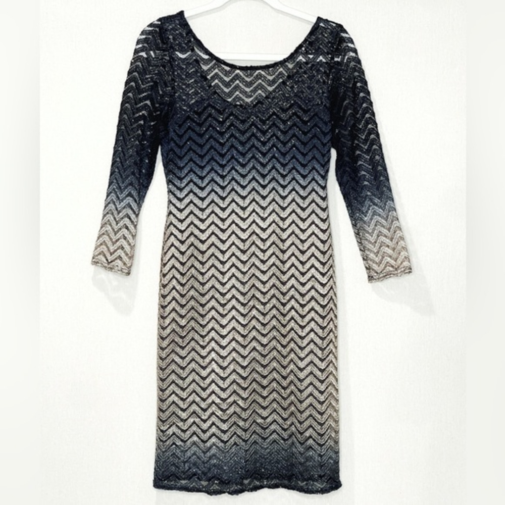 Morgan & Co. Black and Gold Dress Size 10